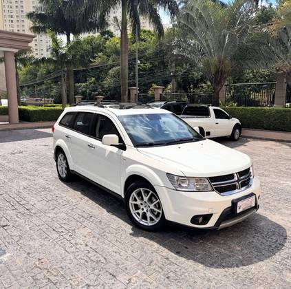 DODGE JOURNEY 3.6 RT V6 GASOLINA 4P AUTOMÁTICO DODGE JOURNEY 3.6 RT V6 GASOLINA 4P AUTOMÁTICO